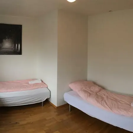 Guesthouse-tanke Svilands Vendégház *